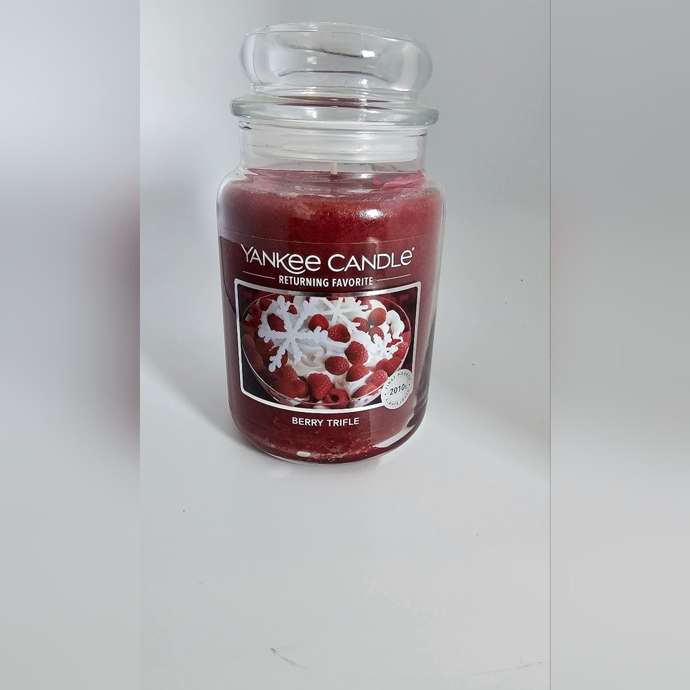 Yankee Candle Berry Trifle 22 oz Jar Candle